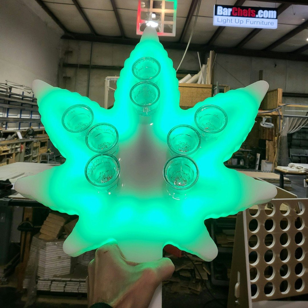 Weed Marijuana Ganja Bud Pot Plant Leaf Tree Trees Devil's Lettuce Reefer Mary J Jay Jane Ganj Shot Shooter Shooters Serving Serve Server Tray Restaurant Bar Event Night Club Nightlife Alcohol Liquor Drink Drinking Drunk Party Smoke Cheef Fun Novelty Green