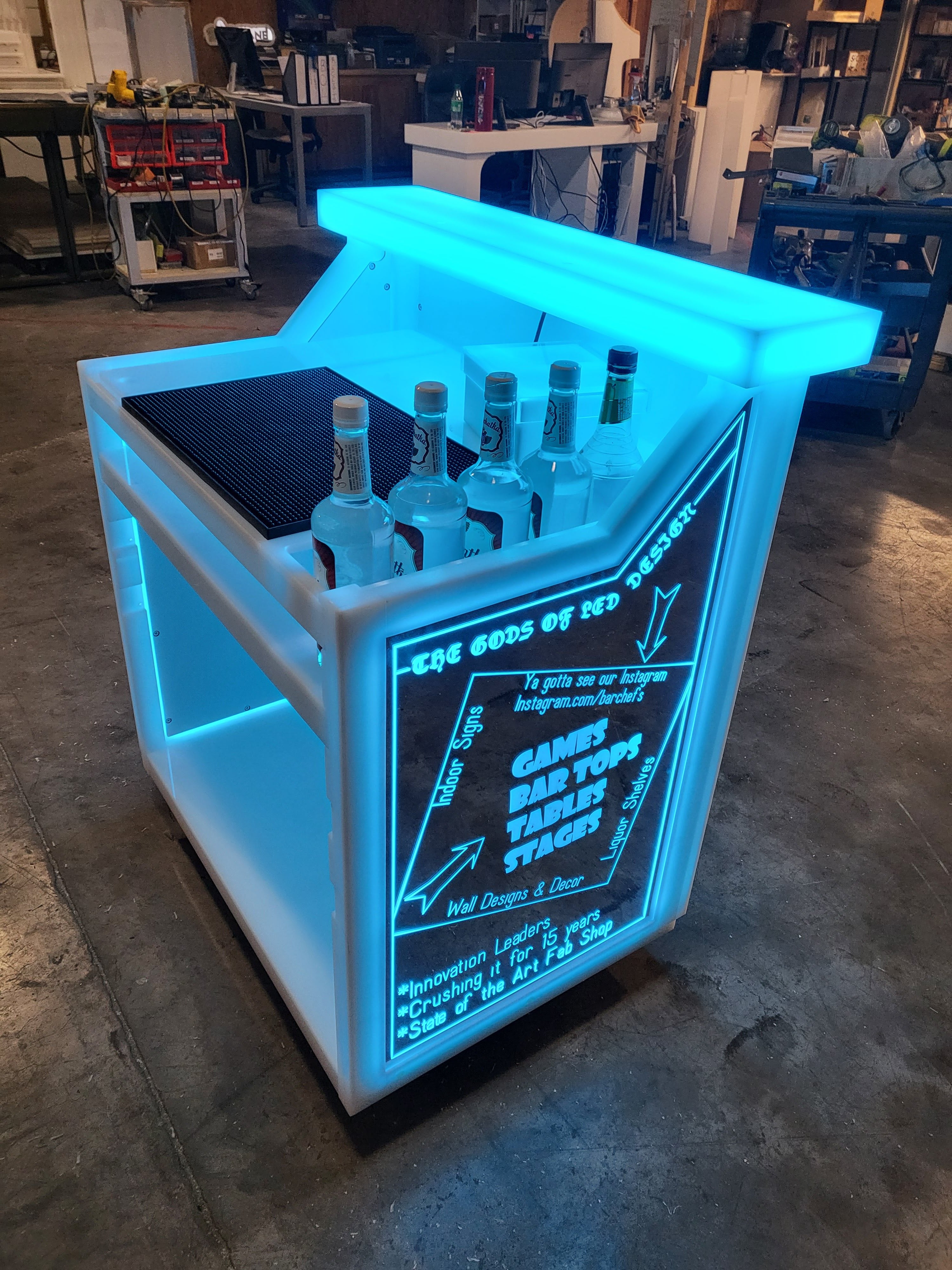 LED Light-Up Portable Bar | superGLOW Series