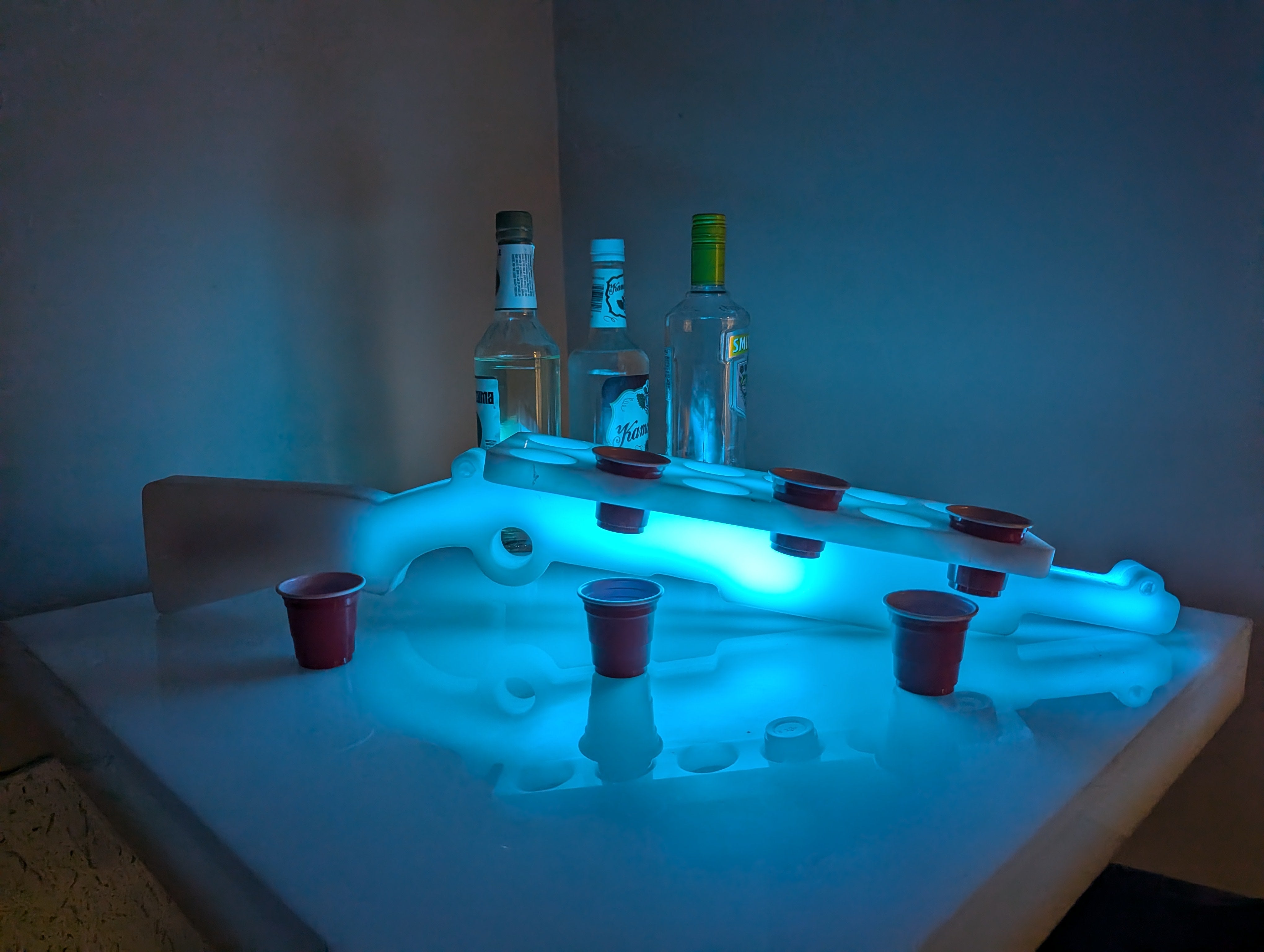 Shots Gun | LED Gun-Shaped Shot Tray for Nightclubs and Bars