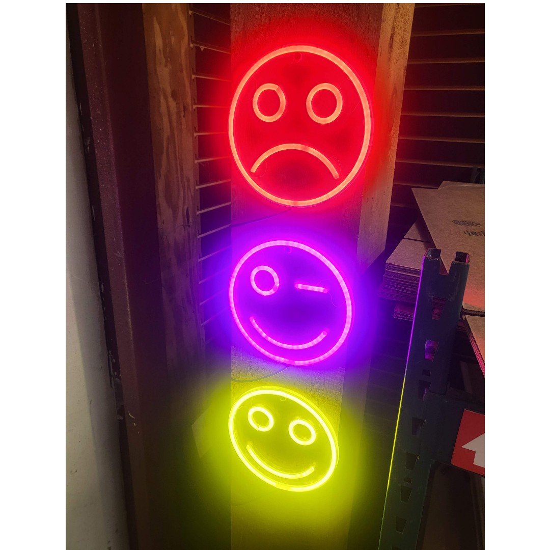 LED Neon Style Signs Emoji Wink Happy Sad Emotion Electric Cool Design Custom Customizable Wall Mounted Gift Idea Fun Boy Girl Room Bedroom Light Red Purple Yellow