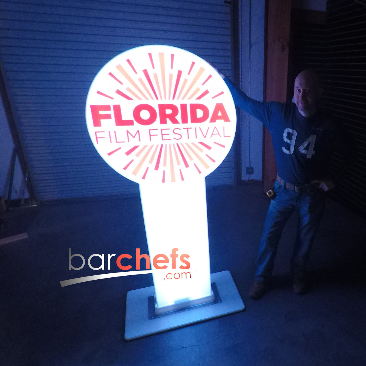 Huge portable sign for tradeshow entryway