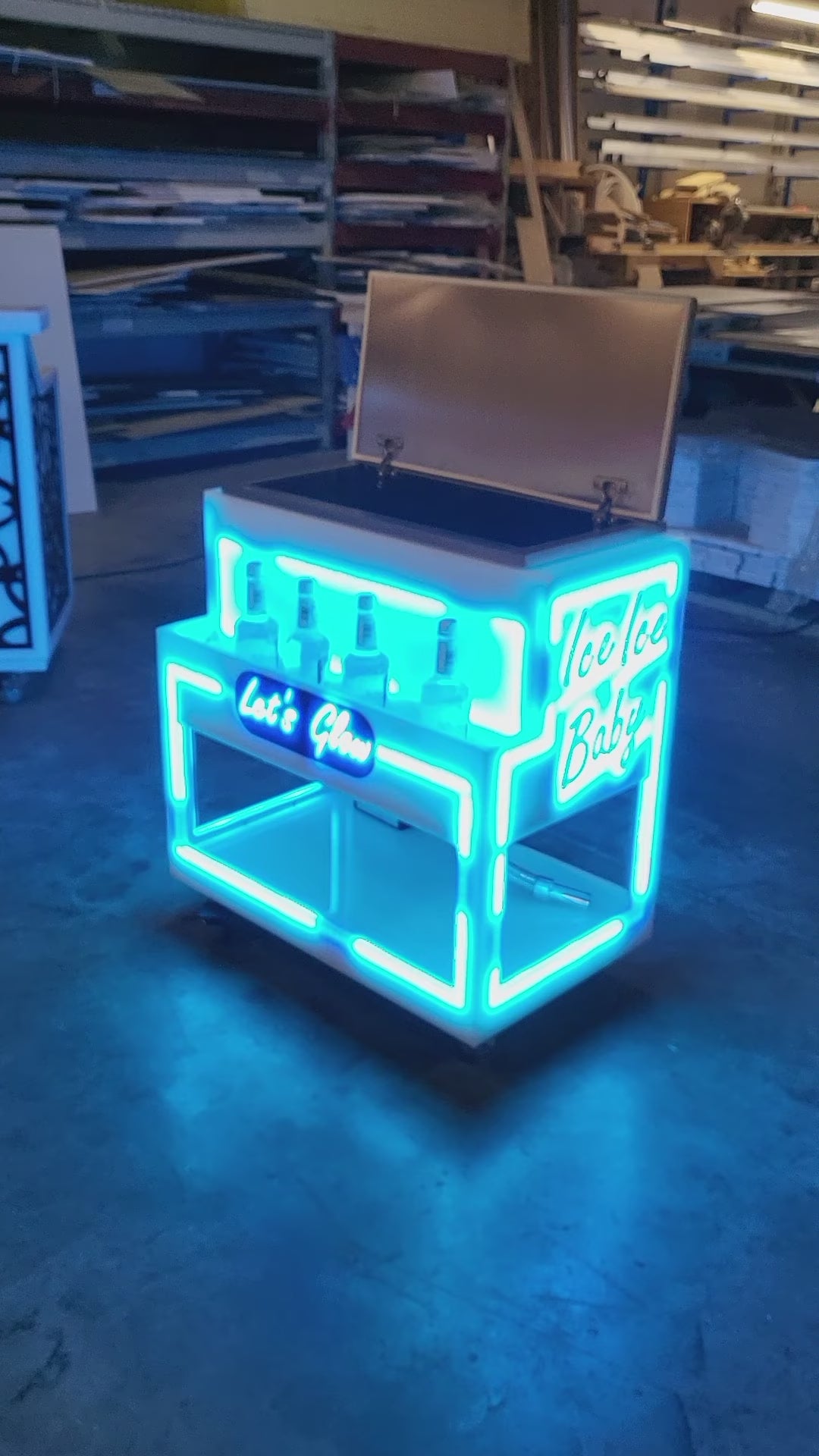 Walk around of LED rolling drink cart station