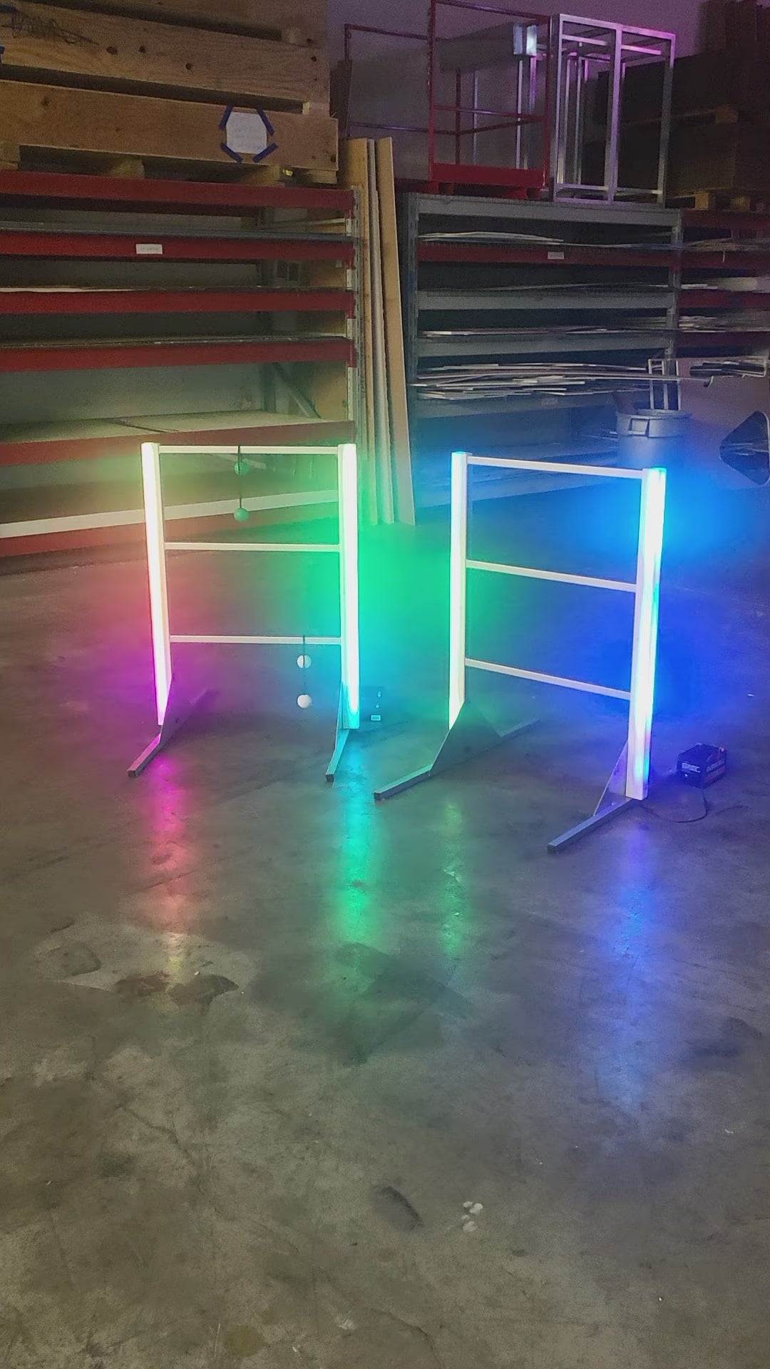 Load video: LED Ladder Ball Game Set | Light-Up Night-Time Toss Game